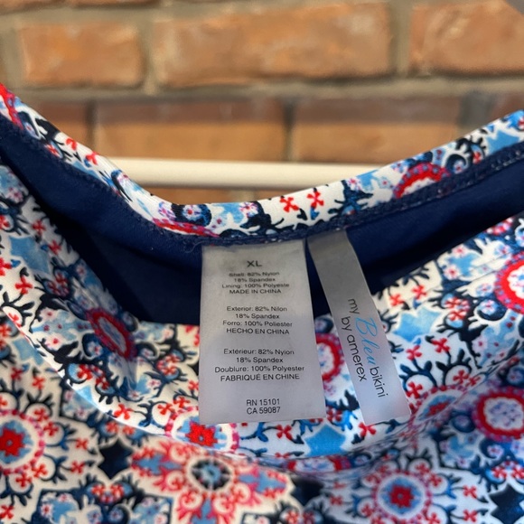 ***50% Off*** Super cute tankini set - Picture 3 of 3